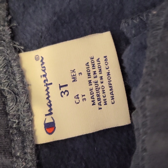 Champion tee shirt and joggers - Picture 4 of 5